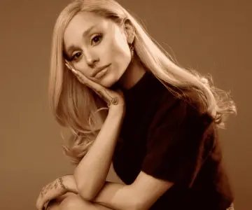 Ariana Grande revela que hace años perdió la memoria por agotamiento