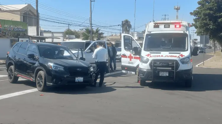 Once choques fueron por invasión de carril. (JORGE FLORES/EXPRESO)