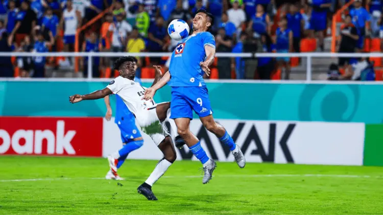 Los cementeros jugaron con una combinación de jugadores titulares y suplentes. (ESPECIAL/EXPRESO)