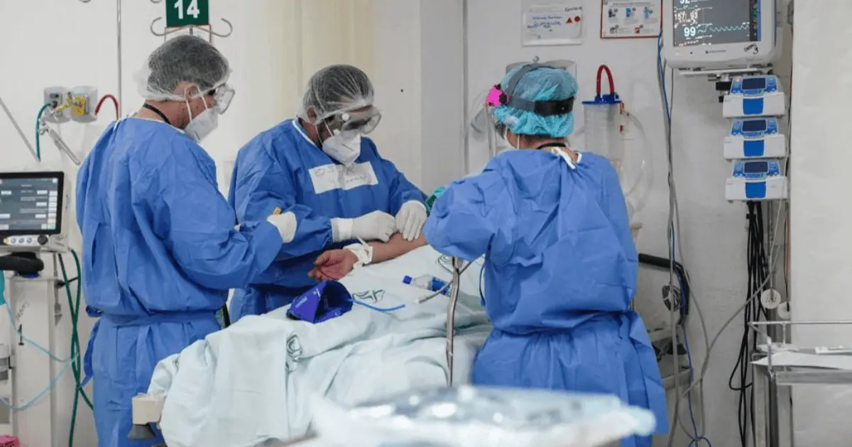 Hay 182 médicos becarios cubanos en Sonora