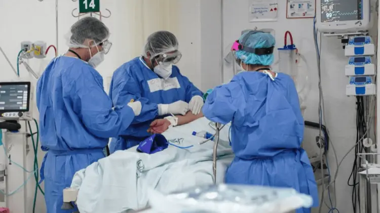 182 médicos becarios cubanos laboran en la entidad. Foto: Especial.