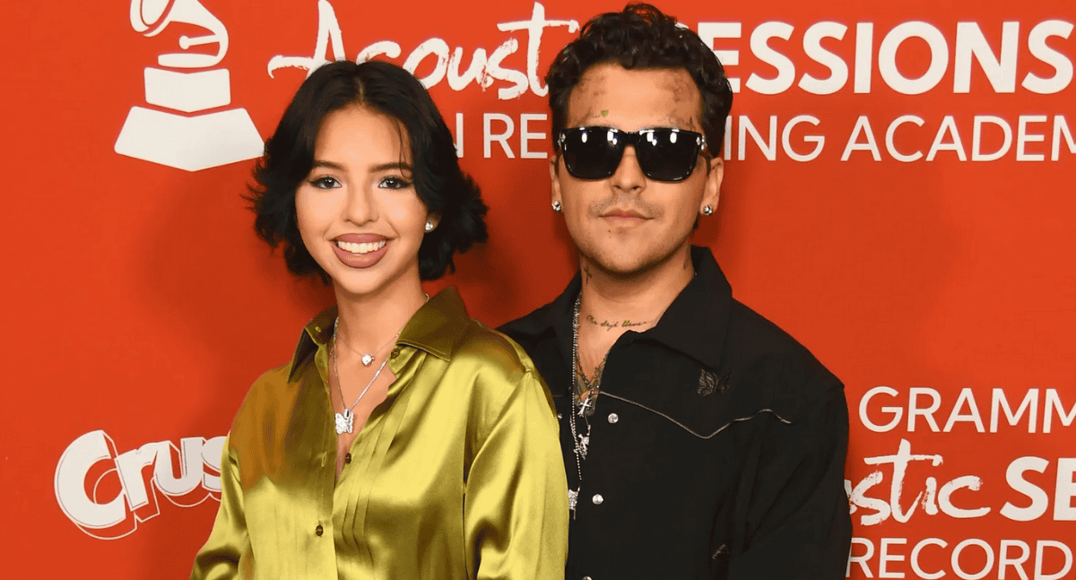Christian Nodal pinta a Ángela Aguilar y lo comparte en redes sociales