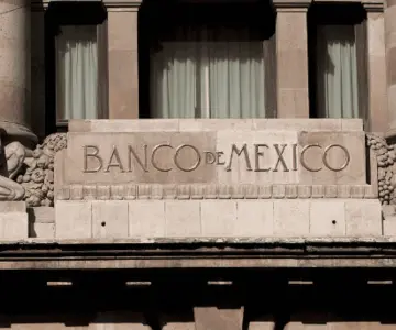 Banxico reduce tasa de interés interbancaria de fondeo