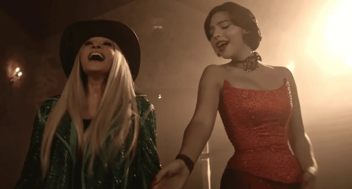 Critican a Yuri por video musical con Ángela Aguilar