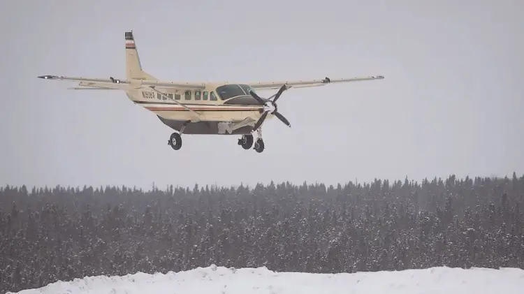 La aeronave fue encontrada estrellada sobre el hielo marino. (Especial/EXPRESO)