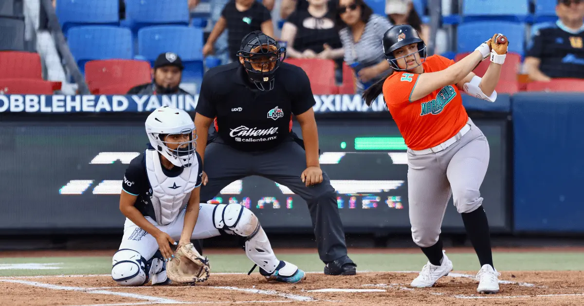 Sultanes dobletean ante las Naranjeras