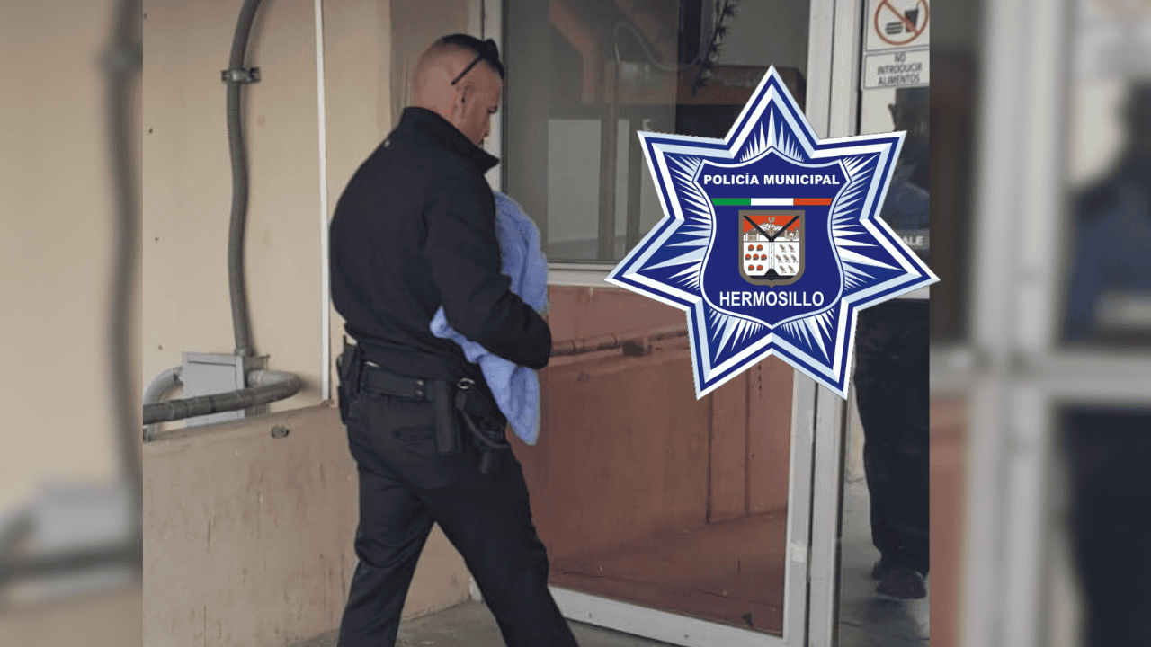 Policías auxilian a bebé con crisis respiratoria y lo trasladan al hospital