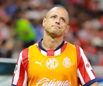 Chicharito Hernández ofrece disculpa tras críticas por comentarios
