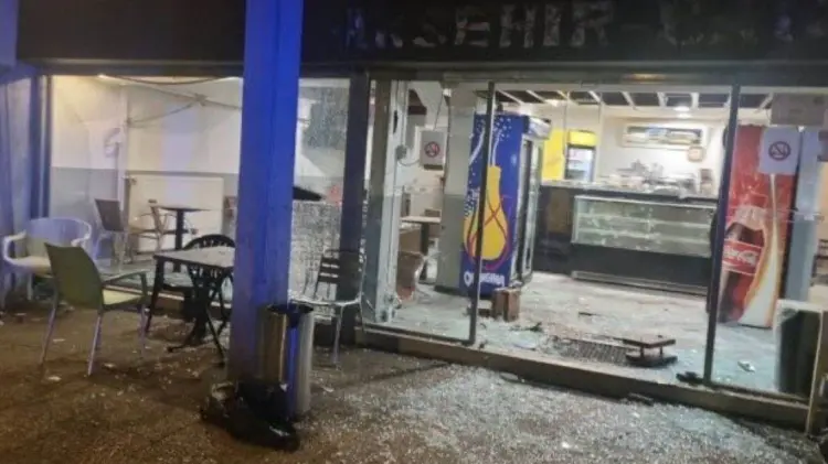 El incidente ocurrió en un bar en Grenoble, Francia. (Foto: Especial)