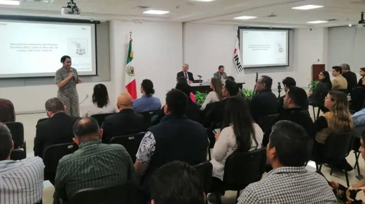 Este miércoles se llevó a cabo un foro sobre proceso electoral. (Foto: María José Noyola/EXPRESO)