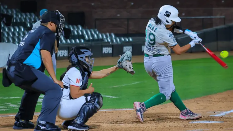 La ofensiva de Tabasco generó 16 imparables. (CRISTIAN RUIZ/EXPRESO)