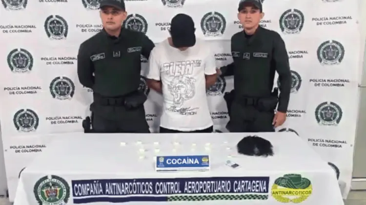 El hombre fue identificado en el aeropuerto internacional de Cartagena. (Foto: Especial/EXPRESO)