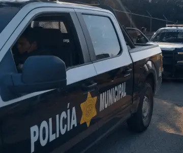 Joven asesina a su madre y le dispara a su hermano; es detenida