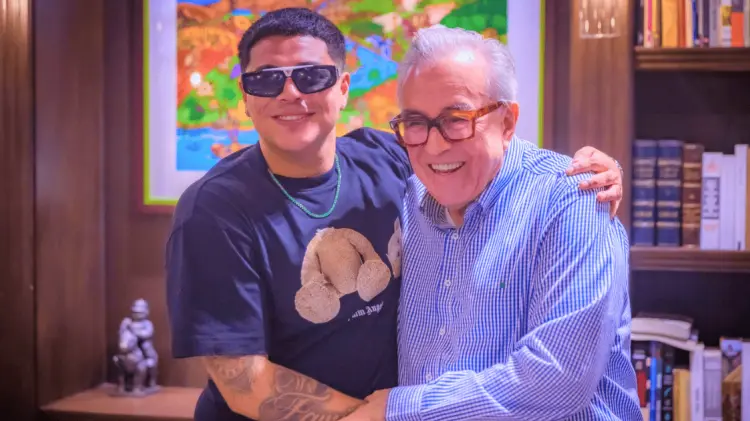 En imagen, Eduin Caz y el gobernador de Sinaloa, Rubén Rocha Moya. (Foto: Archivo/Cortesía)