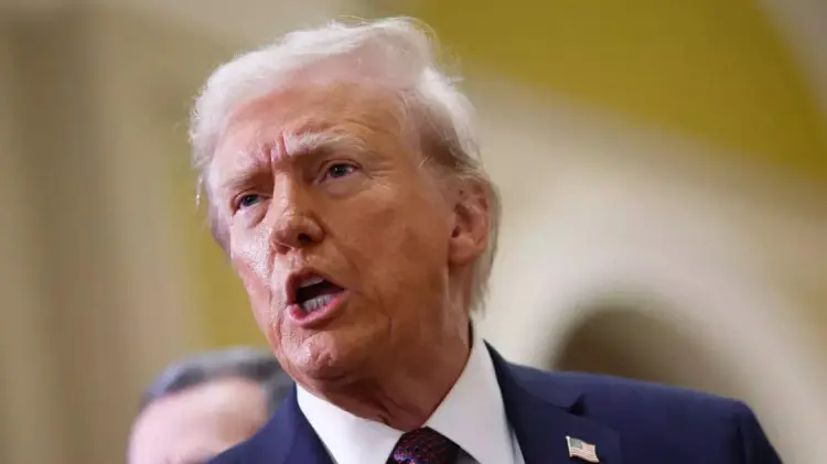 Estados Unidos restringirá visas a funcionarios, nueva medida de Trump