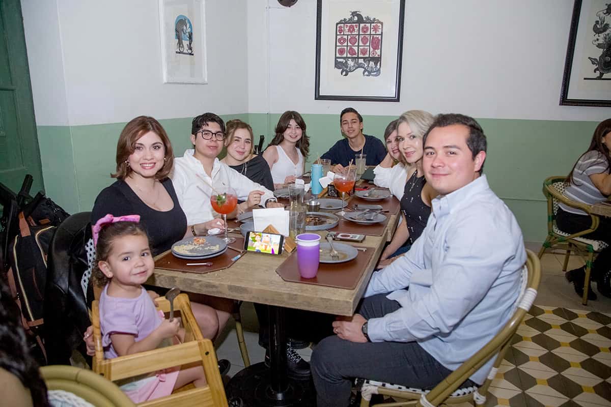 En la Casona Obregón, disfrutan de la tradición y el sabor