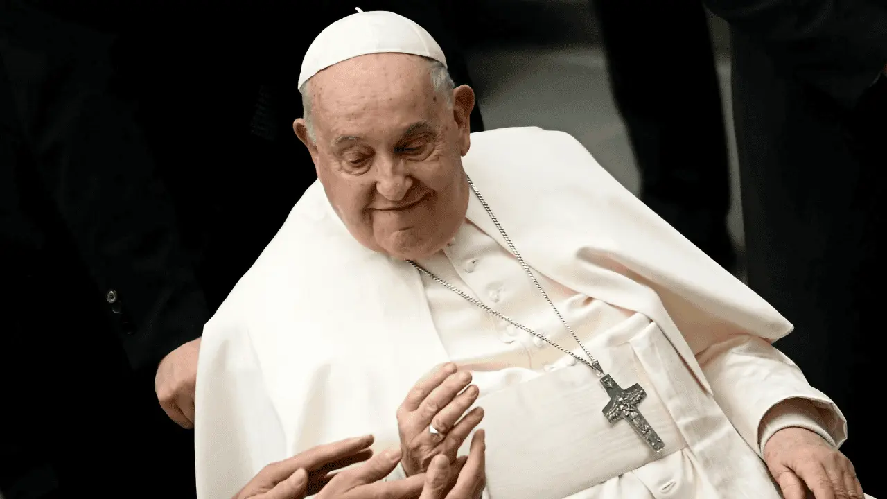 Papa Francisco sufre dos episodios de insuficiencia respiratoria aguda
