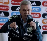 El Vasco trabaja con solo 11 de los convocados a la Selección Mexicana