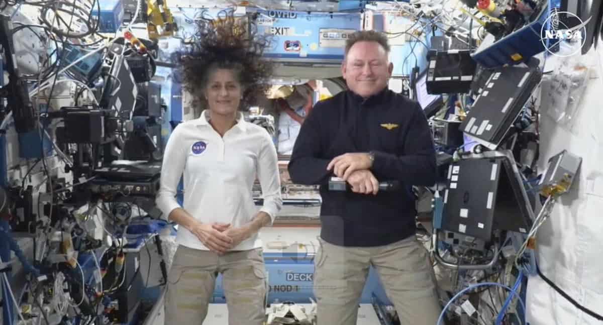 Astronautas varados podrían regresar con cápsula de SpaceX