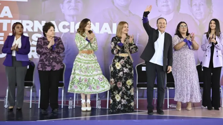 Alfonso Durazo anunció la instauración de Centros Libres para atender a mujeres. (Gobierno de Sonora)