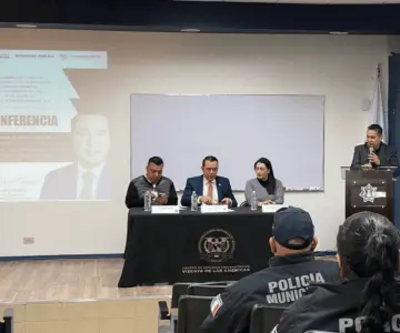 Dan conferencia magistral sobre la reforma al Poder Judicial 