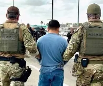 Estados Unidos deporta a policía implicado en el caso Ayotzinapa
