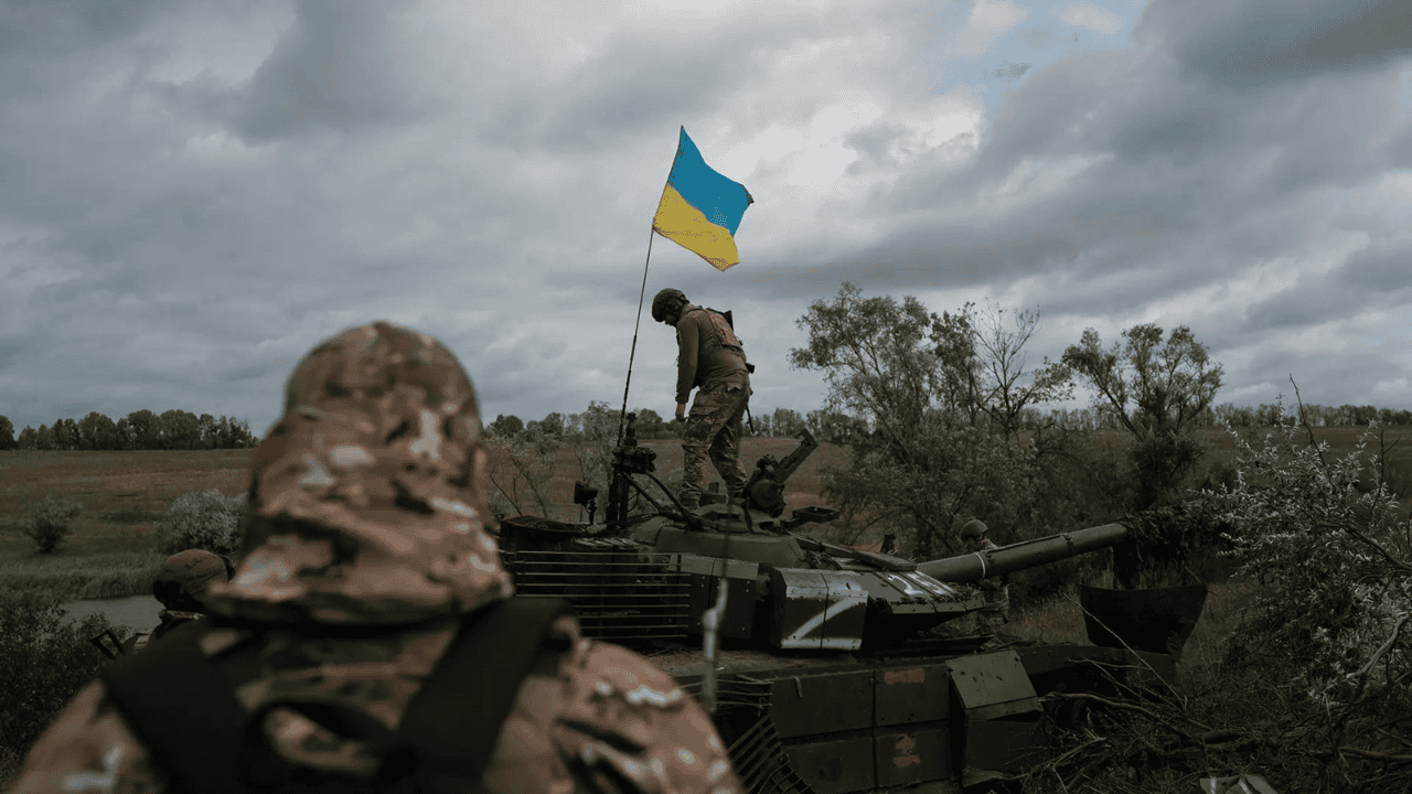 Ucrania cede a tregua de 30 días con Rusia; EU reanuda ayuda militar