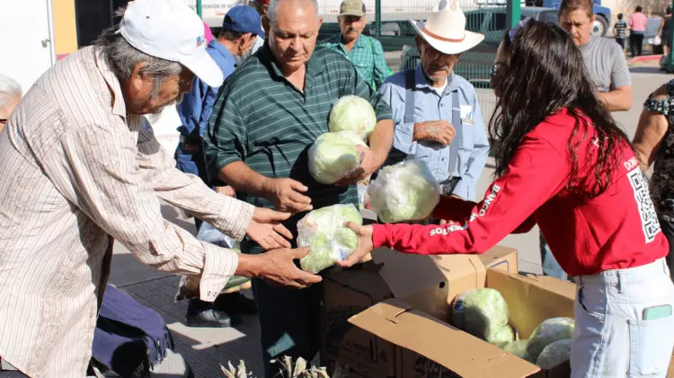 Los paquetes incluyen alimentos balanceados. (ESPECIAL/EXPRESO)