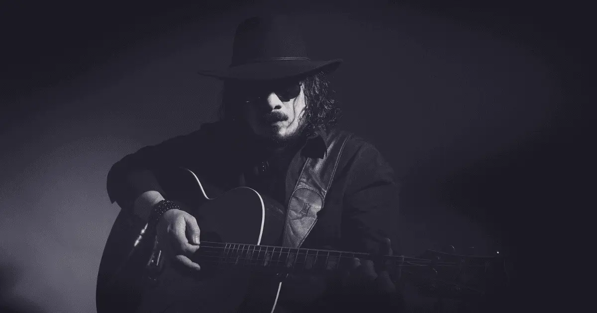 Adiós a Joel Jaúregui, la voz del rock futbolero en México
