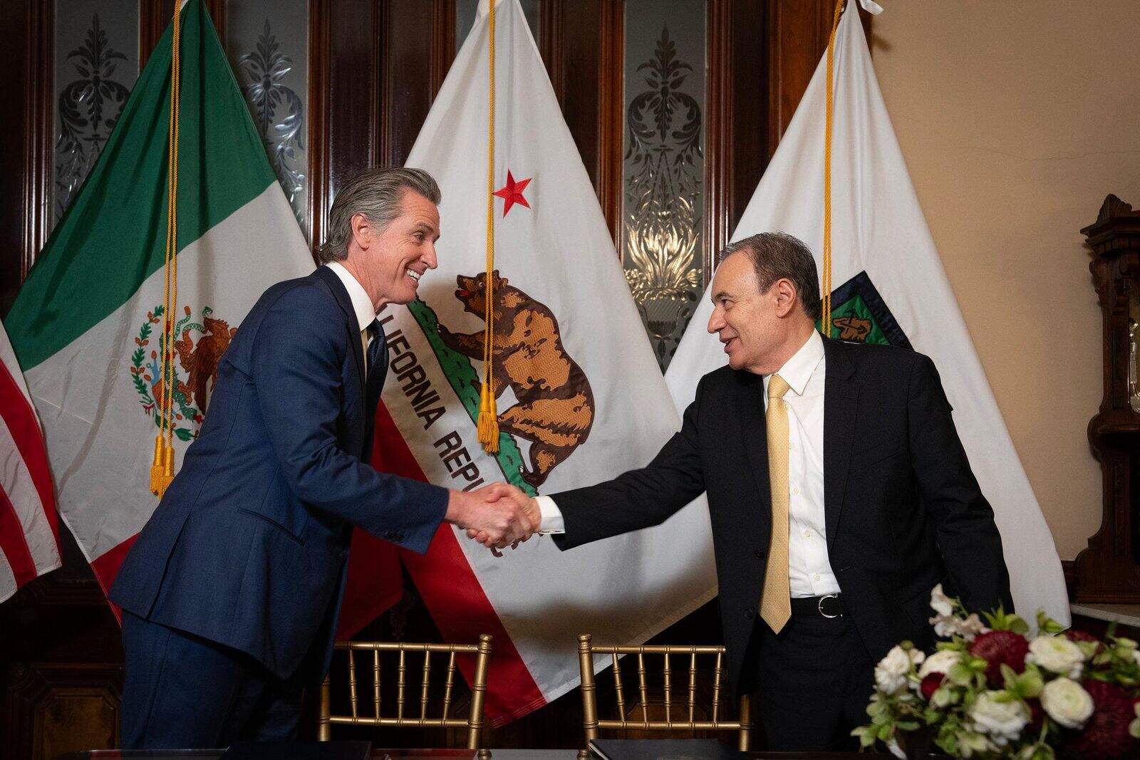 Sonora y California firman alianza por energías limpias