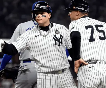 Alex Verdugo se queda en Grandes Ligas