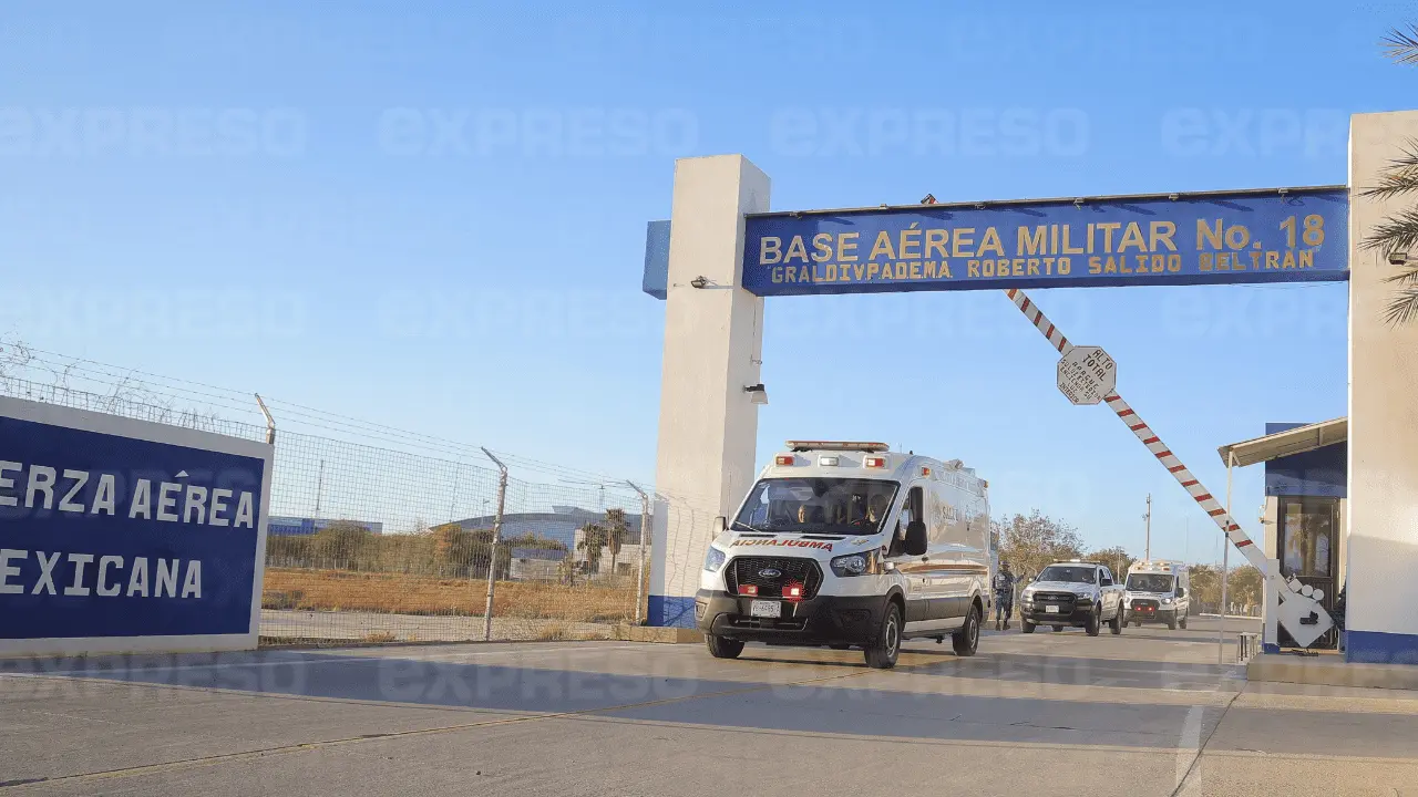 Aparatoso choque en Guaymas deja tres lesionados; son trasladados a Hermosillo