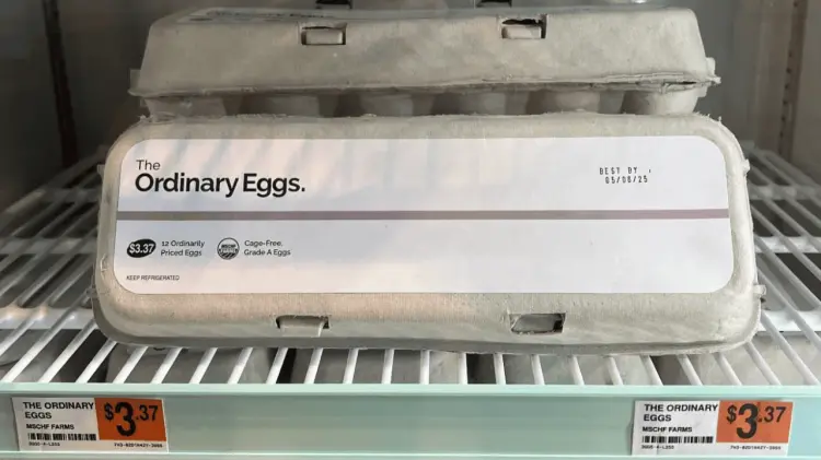 The Ordinary promocionó la estrategia publicitaria como huevos a precio normal. (Foto: Especial)