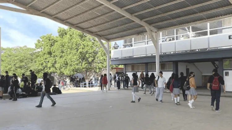 Especialistas brindan apoyo psicológico a alumnos. (ESPECIAL/EXPRESO)
