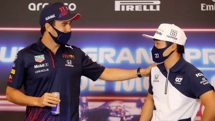 El periodista Diego Mejía reveló la advertencia de Checo a Yuki sobre Red Bull. (Foto: Especial)