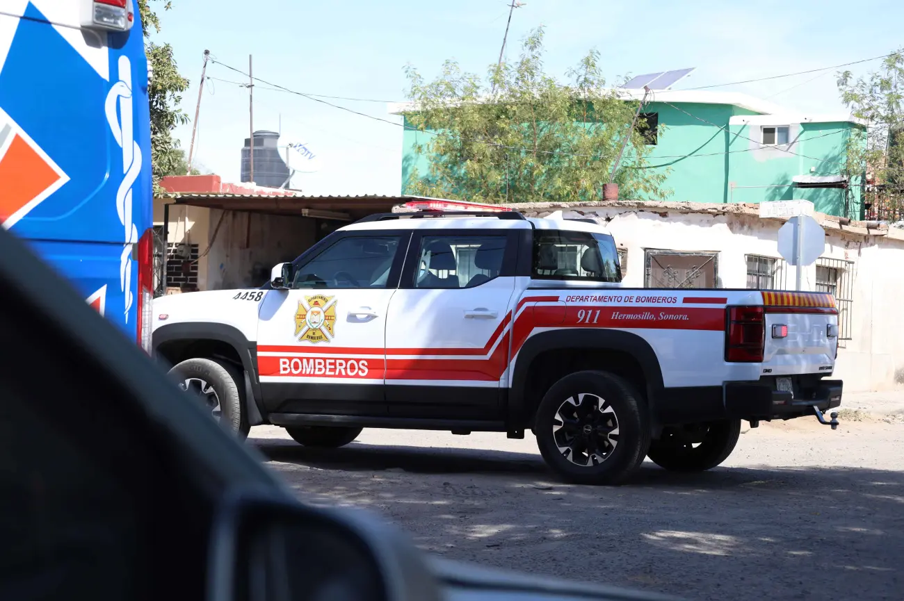Auxilian a persona que cayó y se fracturó