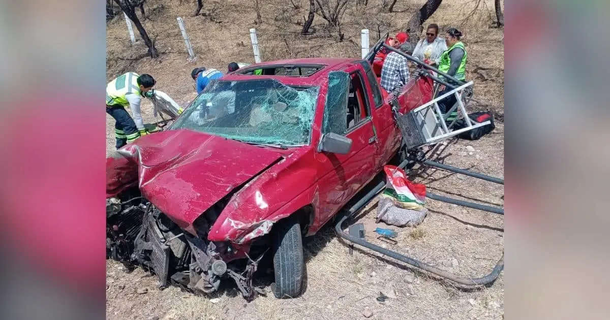Accidente en tramo carretero Ímuris-Nogales deja un adulto mayor lesionado