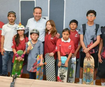 Brindan apoyo a deportistas con Fondo Deportivo Hermosillo