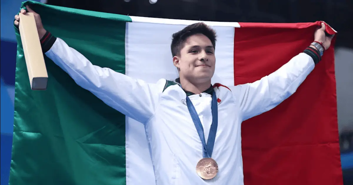 Clavadistas mexicanos podrían lucir la bandera