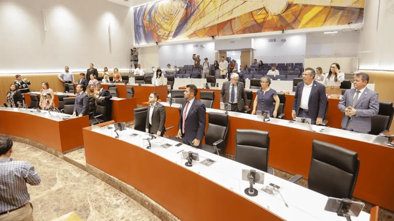 Impulsan reformas de tránsito, educación, derechos infantiles y transparencia