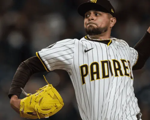 Pitcher sonorense Omar Cruz cumple el sueño de su vida