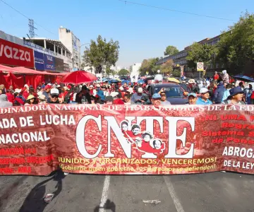 CNTE anuncia paro indefinido y plantón el Día del Maestro