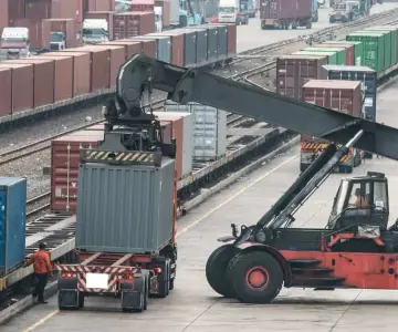 México pierde participación en importaciones de EU por aranceles