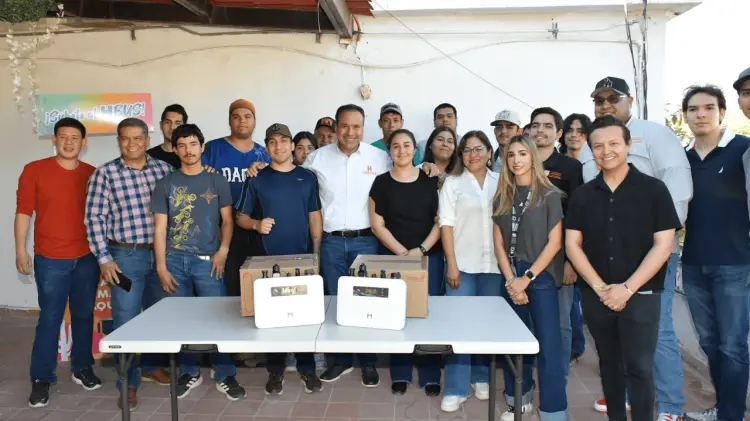 Astiazarán Gutiérrez invitó a los residentes a exponer sus necesidades. (Foto: Cortesía/EXPRESO)