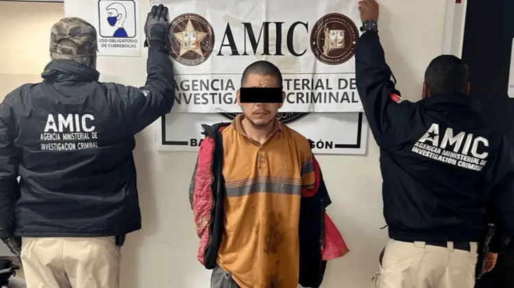 Chuy pretendía evitar la captura escondiéndose en el hoyo de un predio. (Foto: FGJE de Sonora)