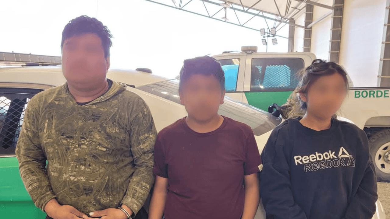 Estadounidense queda arrestado por contrabando de indocumentados