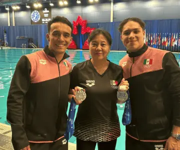 Osmar Olvera y Juan Celaya ganan medalla de plata en Mundial de clavados