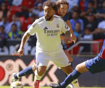 Real Madrid se lleva el Clásico de leyendas en Toluca tras empate 2-2