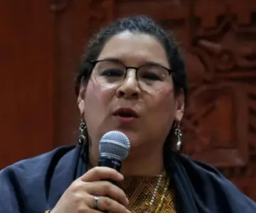 Encaran a la ministra Lenia Batres en Universidad de Guadalajara