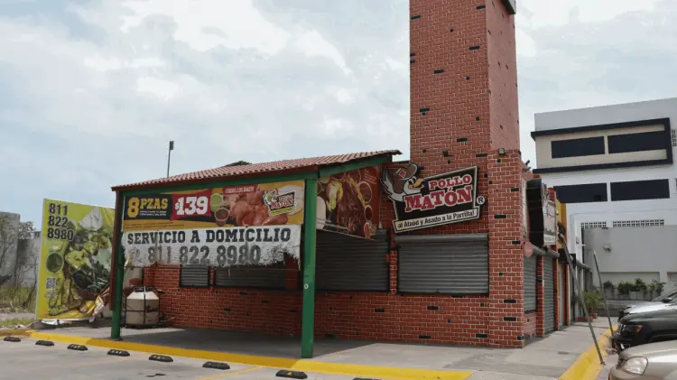Dos menores de 5 y 3 años fallecieron en mayo pasado tras consumir Pollo Matón. (Foto: Reforma)